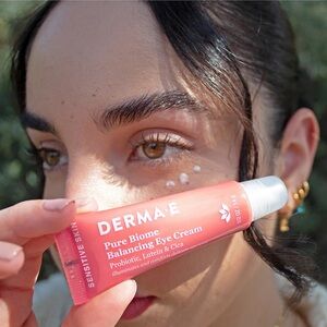 DERMA•E
Pure Biome
Balancing
Eye Cream